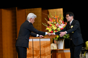 日食協会長感謝状の贈呈